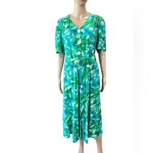 Vintage 80’s does 40’s Leslie Fay Belted Dress tropical Monstera print-10